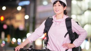 ウーバーイーツ 女子