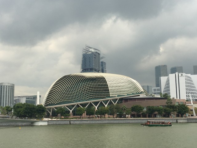 シンガポールにあるドリアン型の建物が気になったので行ってみた シンガポール旅行で人気の観光スポット ホテル グルメ情報ブログ