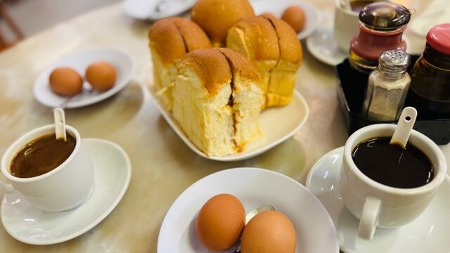 シンガポール「喜園咖啡店 YY Kafei Dian」のカヤトースト